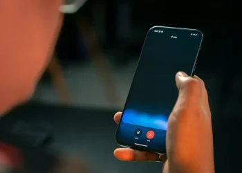 Google Gemini Gems prend désormais en charge les téléchargements de fichiers à sa connaissance