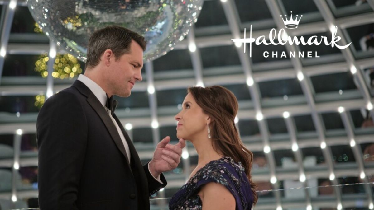 Programme complet des vacances de Hallmark Channel 2024 – Tous les nouveaux films, répertoriés