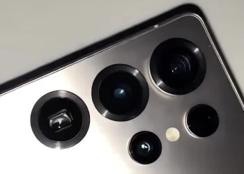 Une vidéo pratique qui fuit révèle le VRAI Samsung Galaxy S25 Ultra