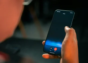 Gemini vous permet désormais d&rsquo;appeler et d&rsquo;envoyer des messages sur l&rsquo;écran de verrouillage Android