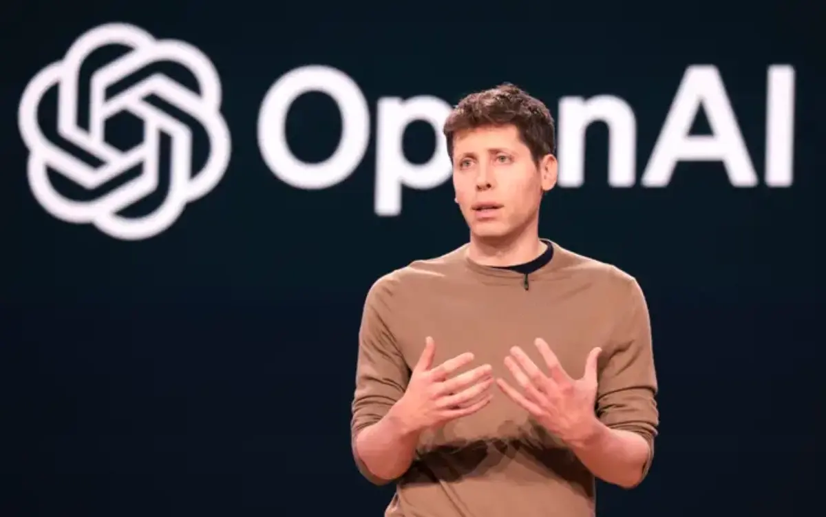 OpenAI wants to display ads in the free version of ChatGPT – What does that mean
