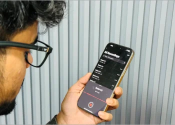 iOS 18.2 : Comment utiliser l&rsquo;enregistrement en couches dans les mémos vocaux sur iPhone