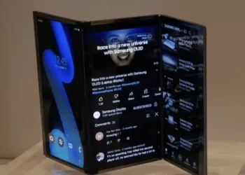 Galaxy G Fold, the 1st tripolar phone from Samsung could make its debut with a massive 10-inch display