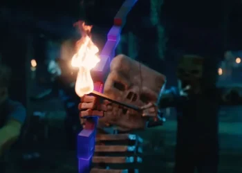 La nouvelle bande-annonce du film Minecraft montre ce qui se passe lorsqu&rsquo;un Creeper rencontre Jason Momoa