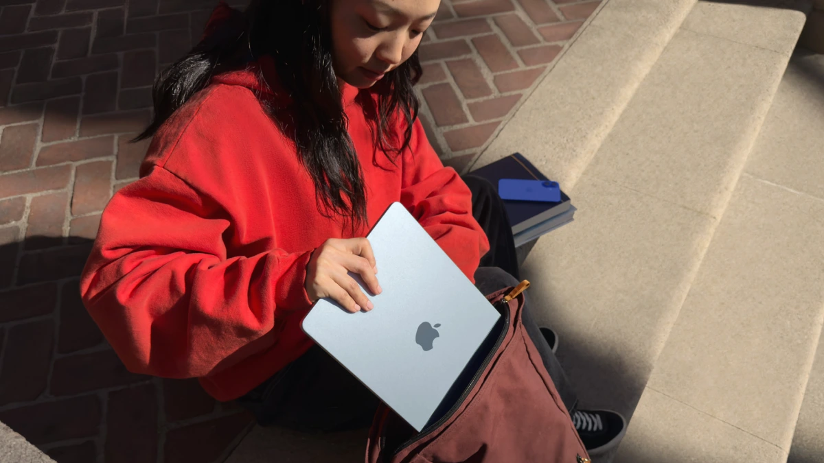 MacBook Air M4 vs M3 : 8 grandes différences pour vous aider à décider