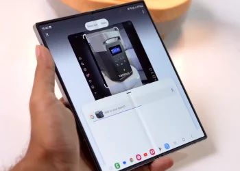 Samsung is working on a new 360-degree foldable that can fold in both directions